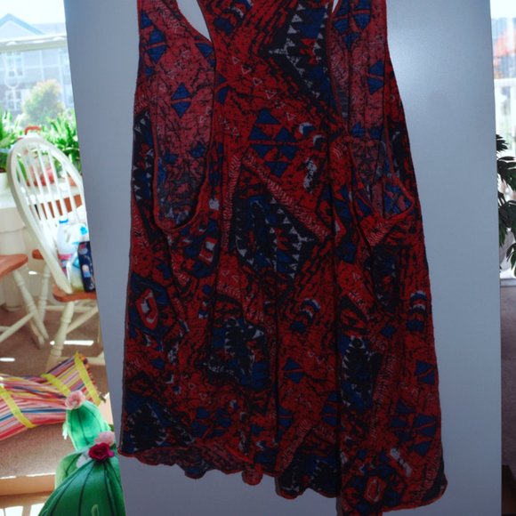 Mudd Patterned Tank Top - Picture 2 of 2